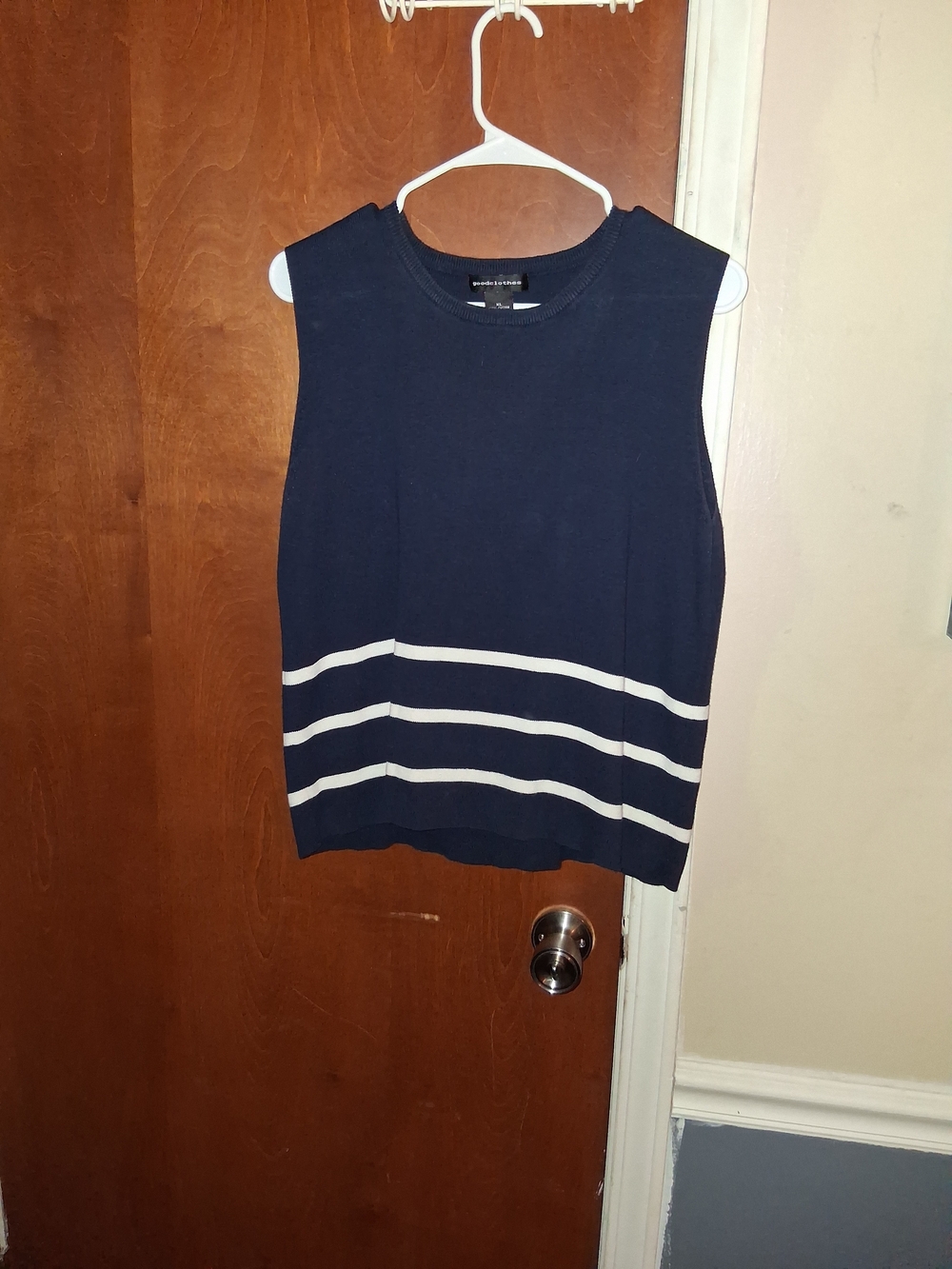 Sleeveless Navy Crewneck Sweater with White Stripes
